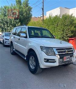 ميتسوبيشي باجيرو